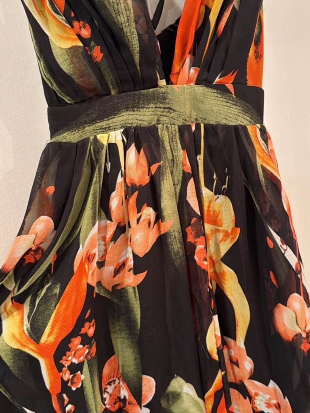 Dress - Picture 2 of 7